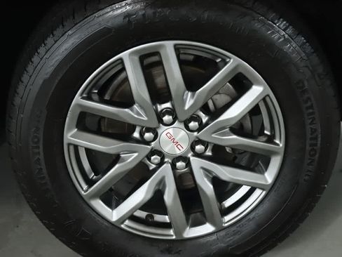 Used 2019 GMC Acadia SLT AWD/4WD image 10