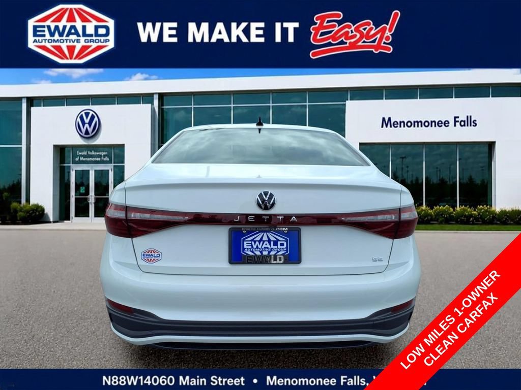 Used 2025 Volkswagen Jetta SE w/ Sunroof Package FWD image 6