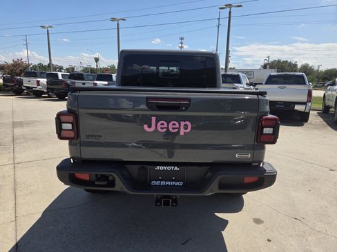 Used 2021 Jeep Gladiator Overland w/ Popular Equipment Package AWD/4WD image 8
