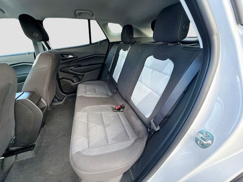 Used 2025 Chevrolet Trax LS image 21