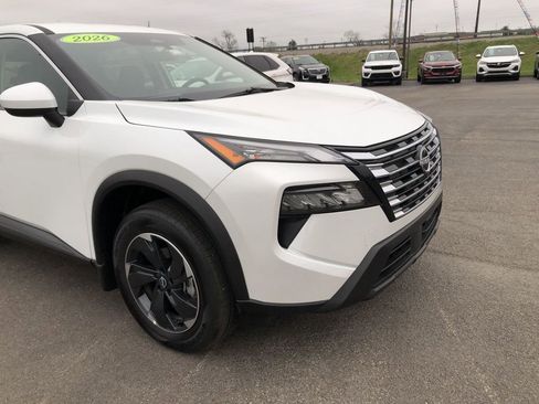 Used 2026 Nissan Rogue SV AWD/4WD image 7