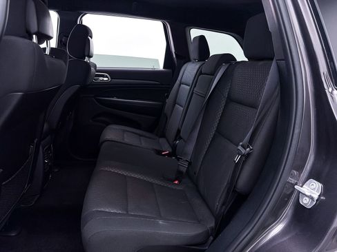 Used 2019 Jeep Grand Cherokee Laredo w/ 18" Wheel & 8.4" Radio Group AWD/4WD image 35