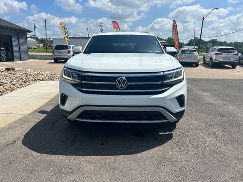 Used 2022 Volkswagen Atlas Cross Sport SE AWD/4WD image 2