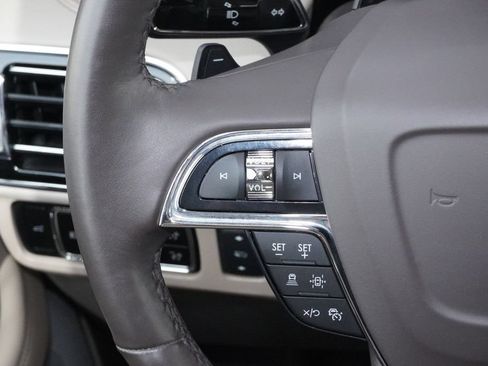 Used 2023 Lincoln Navigator Reserve AWD/4WD image 21