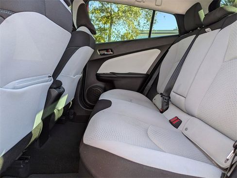 Used 2019 Toyota Prius LE image 13