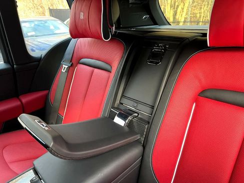 Used 2022 Rolls-Royce Cullinan Black Badge AWD/4WD image 84