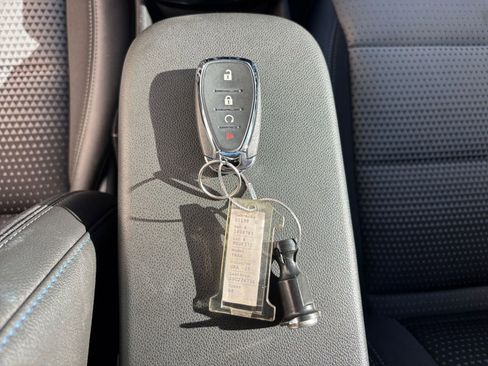 Used 2025 Chevrolet Trax LT image 22