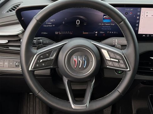 Certified 2025 Buick Enclave Preferred image 13