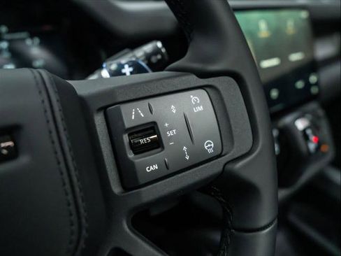 New 2026 Land Rover Defender 110 OCTA AWD/4WD image 25
