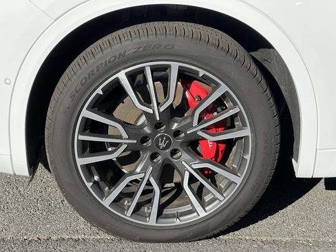 Used 2023 Maserati Grecale Modena AWD/4WD image 19