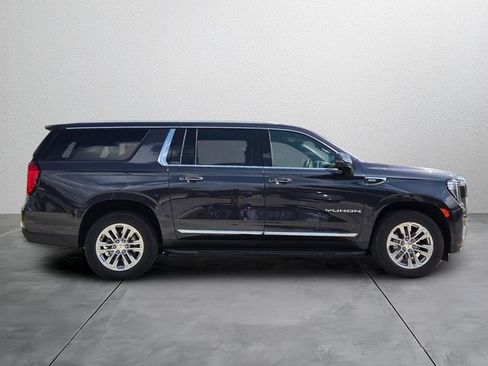 Used 2023 GMC Yukon XL SLT w/ SLT Premium Package RWD image 5