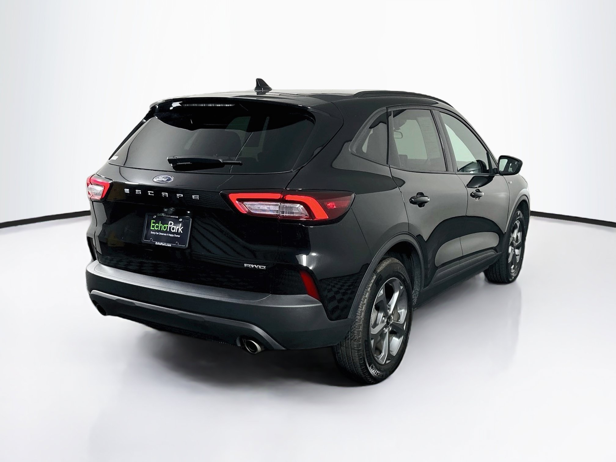 Used 2025 Ford Escape ST-Line Select AWD/4WD image 9