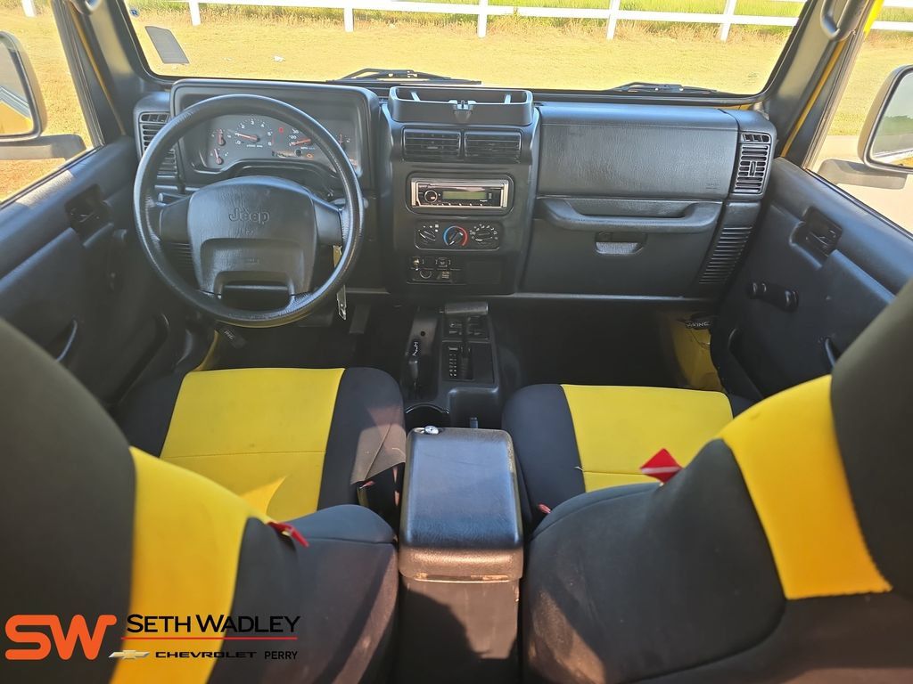 Used 2004 Jeep Wrangler 4WD image 9