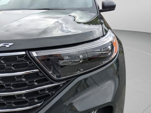 Used 2023 Ford Explorer XLT w/ Equipment Group 202A RWD image 36