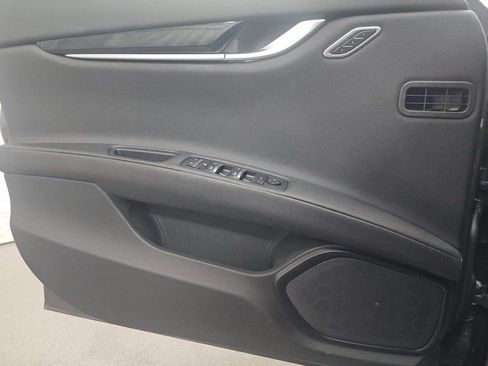 Used 2023 Maserati Ghibli Modena image 8