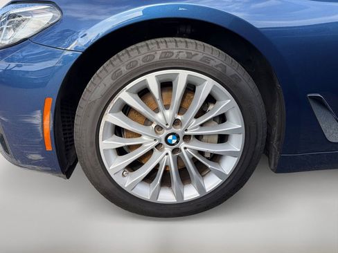 Used 2023 BMW 530i w/ Convenience Package image 36