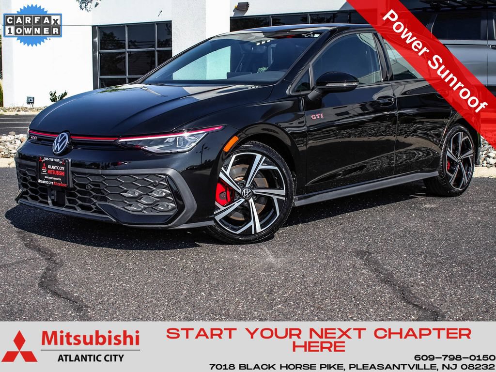 Used 2025 Volkswagen GTI SE FWD image 1