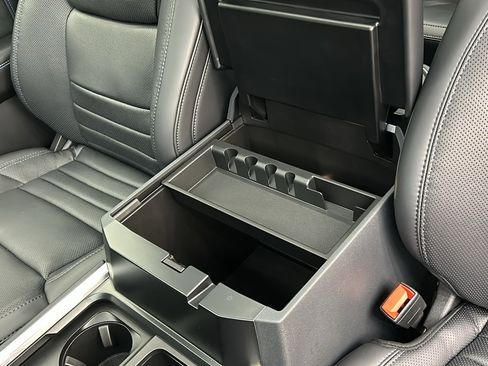 Used 2025 Ford F450 Platinum w/ FX4 Off-Road Package image 28