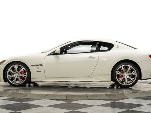 Used 2012 Maserati GranTurismo S image 6