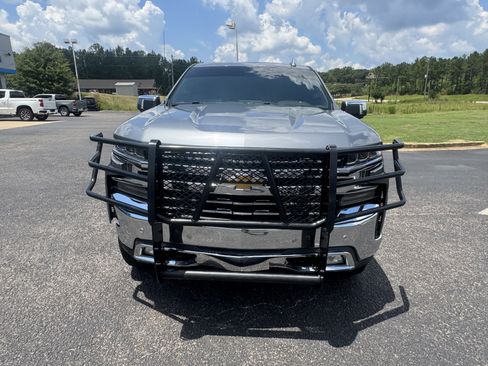 Used 2020 Chevrolet Silverado 1500 LTZ w/ LTZ Premium Package image 4