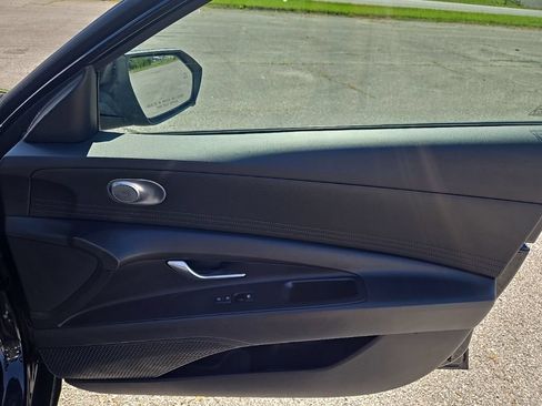 Used 2024 Hyundai Elantra SEL FWD image 22