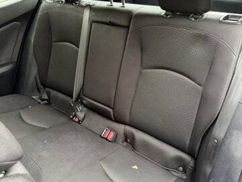 Used 2022 Toyota Prius LE image 20