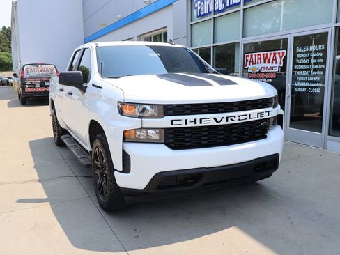 Used 2020 Chevrolet Silverado 1500 Custom w/ Rally Edition AWD/4WD image 2
