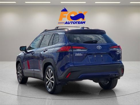 Certified 2024 Toyota Corolla Cross XLE image 3