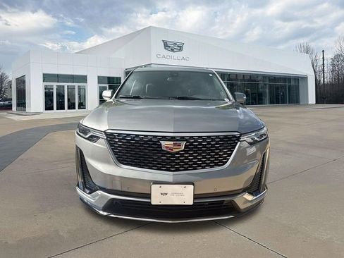 Certified 2025 Cadillac XT6 Premium Luxury FWD image 8