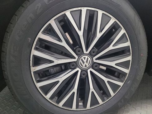 Used 2019 Volkswagen Jetta SE FWD image 31