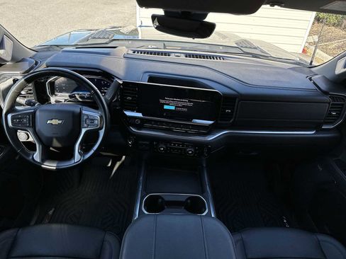 Used 2024 Chevrolet Silverado 2500 LTZ w/ LTZ Premium Package image 14