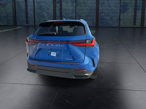 Certified 2025 Lexus NX 250 FWD w/ Accessory Package (Z2) image 7
