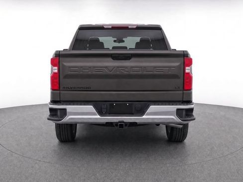 Used 2022 Chevrolet Silverado 1500 Limited LT RWD image 6
