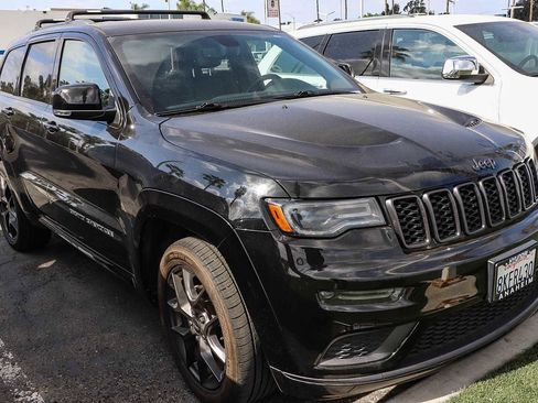 Used 2019 Jeep Grand Cherokee Limited X image 2