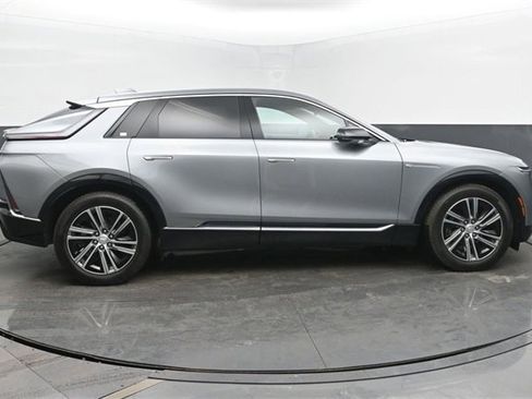 Used 2024 Cadillac Lyriq Luxury w/ LPO, Floor Liner Package image 6