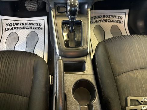 Used 2019 Nissan Sentra SV w/ Special Edition Package FWD image 19