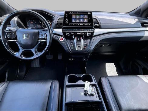 Used 2025 Honda Odyssey Sport-L image 16