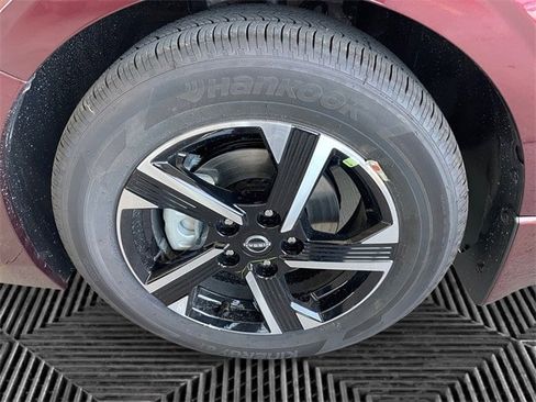 New 2025 Nissan Sentra SV image 14