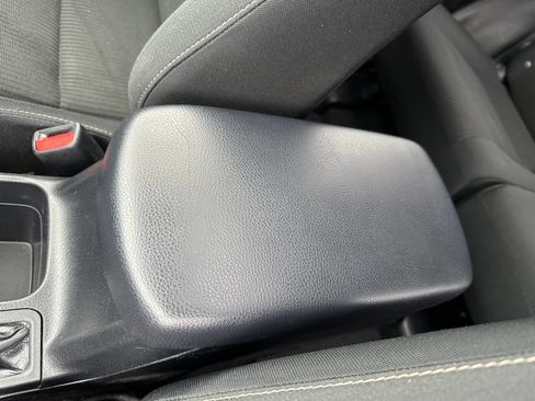 Used 2014 Toyota RAV4 XLE image 33