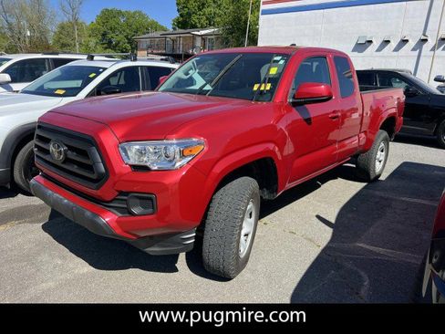 Used 2023 Toyota Tacoma SR image 3