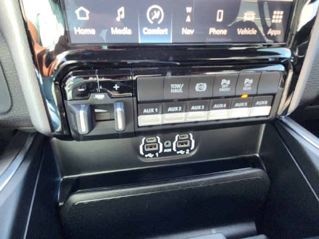 Used 2023 RAM 2500 Laramie AWD/4WD image 23