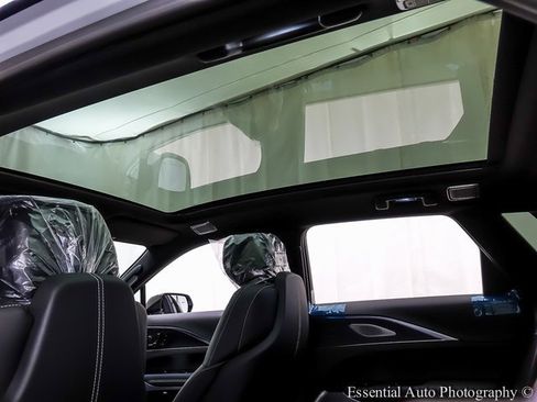 New 2026 Cadillac Lyriq Signature Sport image 10