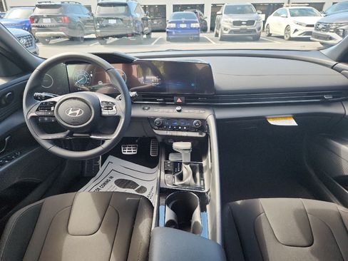 New 2026 Hyundai Elantra SEL FWD image 27