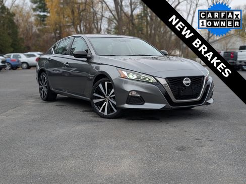 Used 2021 Nissan Altima 2.5 SR image 1