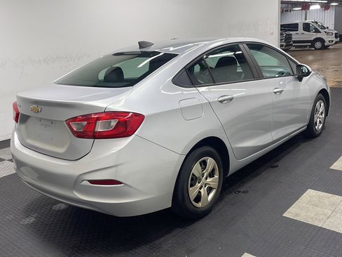 Used 2017 Chevrolet Cruze LS FWD image 4