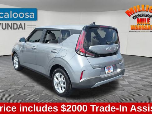 Used 2023 Kia Soul LX w/ Option Group 015 FWD image 5