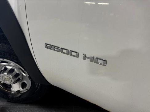 Used 2010 Chevrolet Silverado 2500 W/T image 30