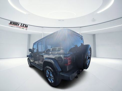 Used 2021 Jeep Wrangler Unlimited Sahara image 5