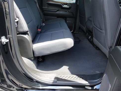 Used 2024 Chevrolet Silverado 1500 LT AWD/4WD image 30