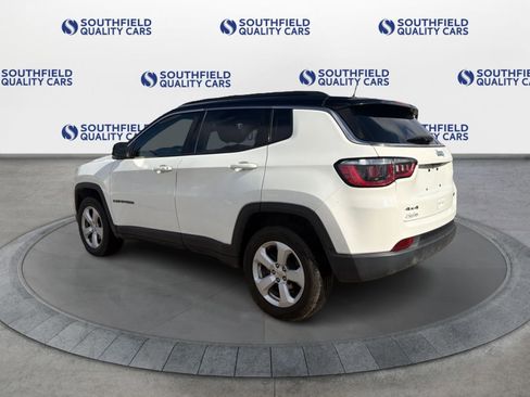 Used 2018 Jeep Compass Latitude image 4